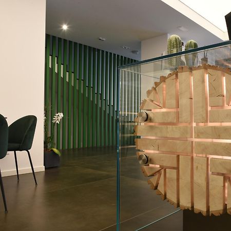 Outside Boutique Hotel フォッジア エクステリア 写真