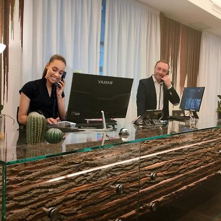 Outside Boutique Hotel フォッジア エクステリア 写真